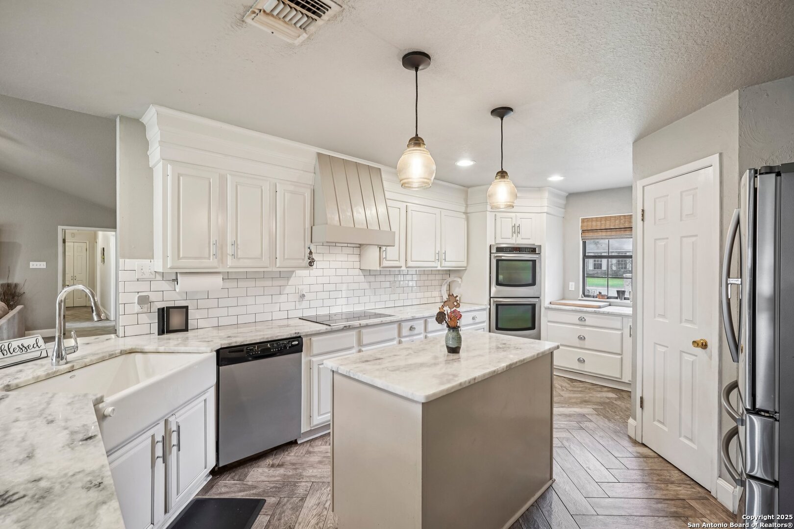 340 Sollock Drive Devine, TX 78016 - Photo 19 of 77