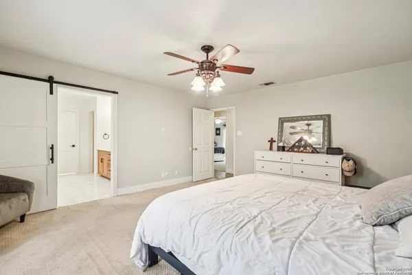 $528,999 | 340 Sollock Drive, Devine, TX 78016