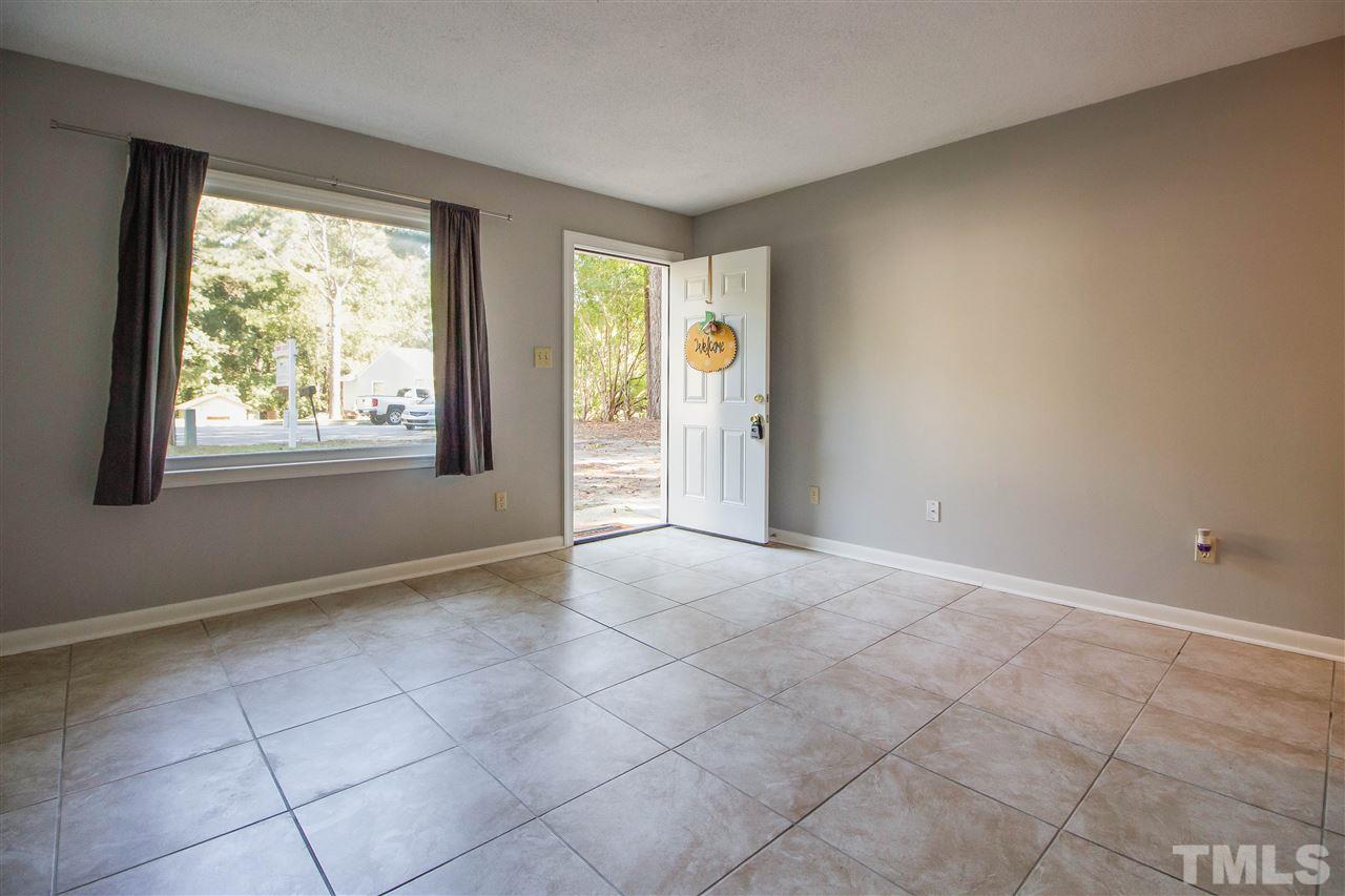 2212 Quartz Court Raleigh, NC 27610 - Photo 4 of 20