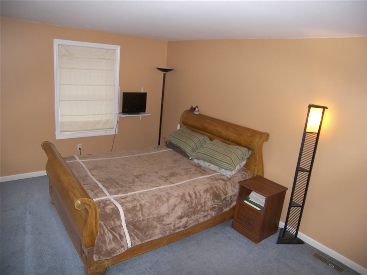 58 Autumn Road Hillsborough, NH 03244 - Photo 23 of 40 Gallery Image 23