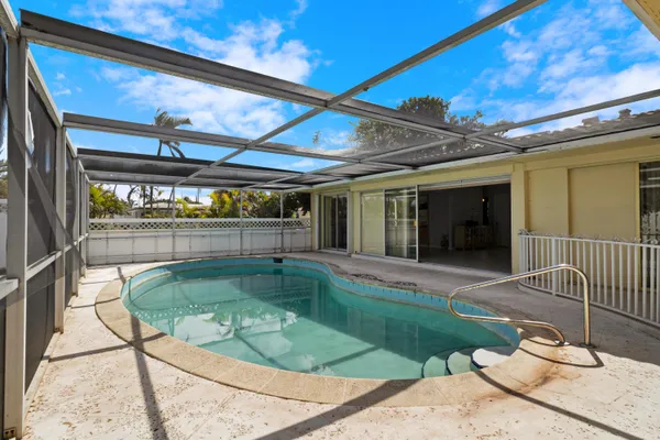 $750,000 | 2129 Northeast 60th Street, Fort Lauderdale, FL 33308