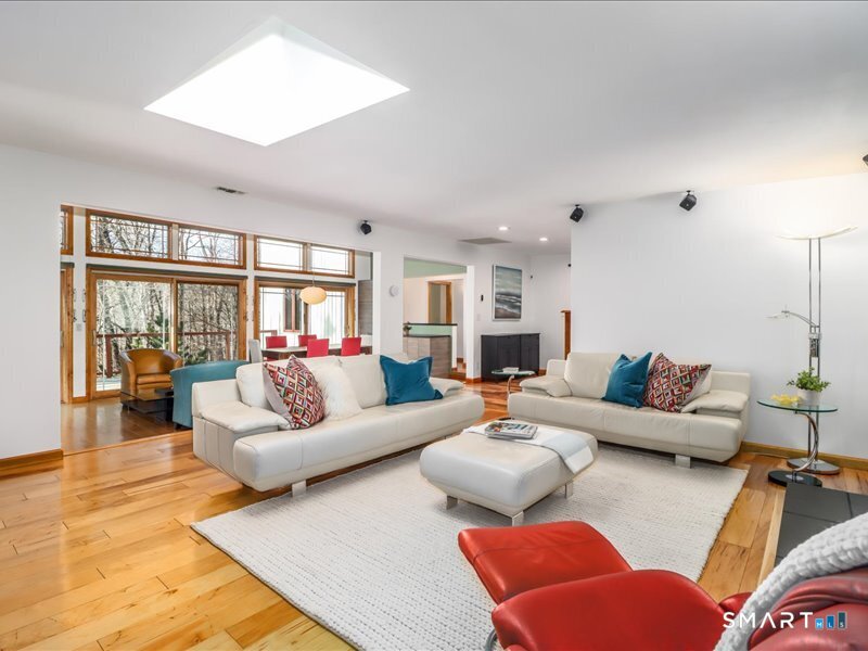 106 East Hunting Ridge Road Stamford, CT 06903 - Photo 11 of 40