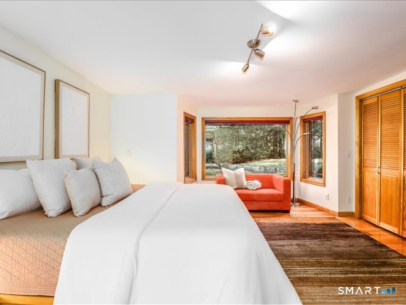 106 East Hunting Ridge Road Stamford, CT 06903 - Photo 12 of 40