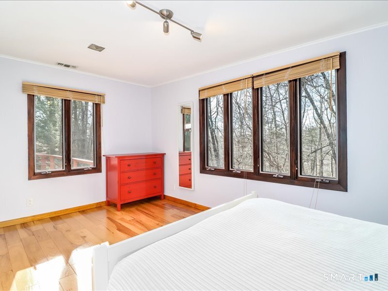 106 East Hunting Ridge Road Stamford, CT 06903 - Photo 21 of 40