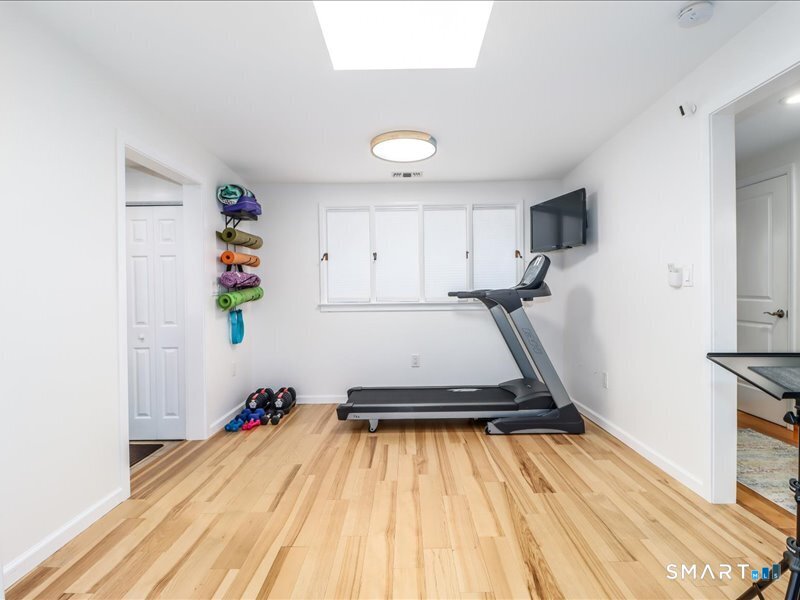 106 East Hunting Ridge Road Stamford, CT 06903 - Photo 25 of 40