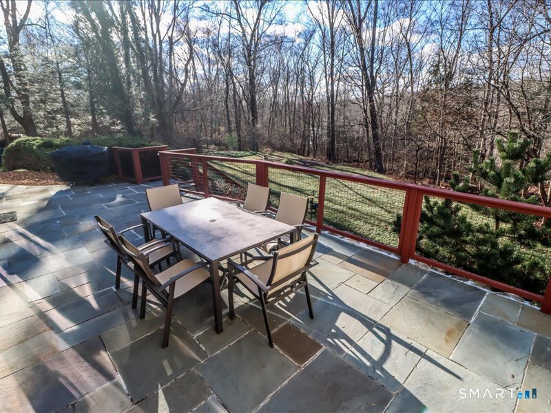 106 East Hunting Ridge Road Stamford, CT 06903 - Photo 27 of 40