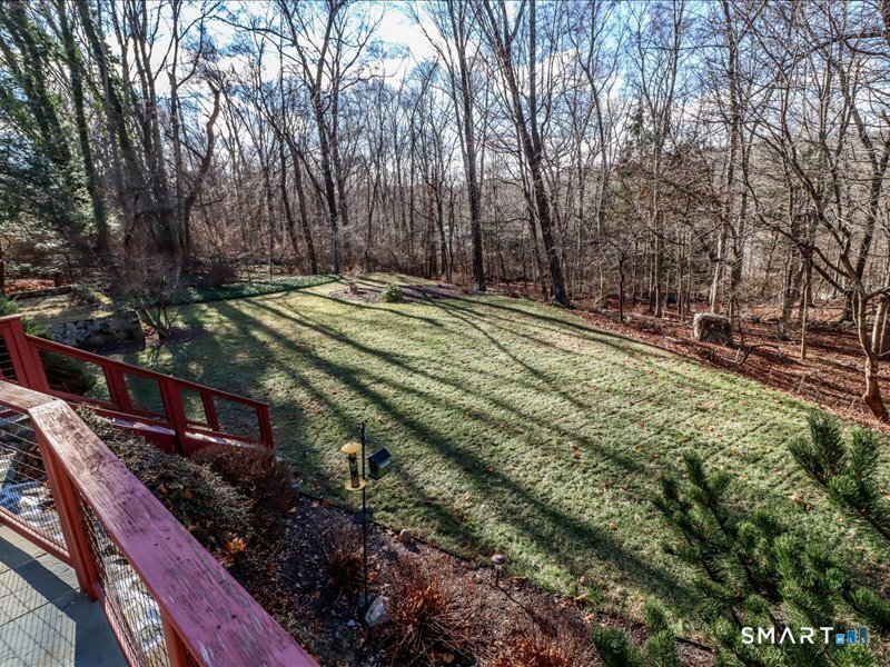 106 East Hunting Ridge Road Stamford, CT 06903 - Photo 28 of 40