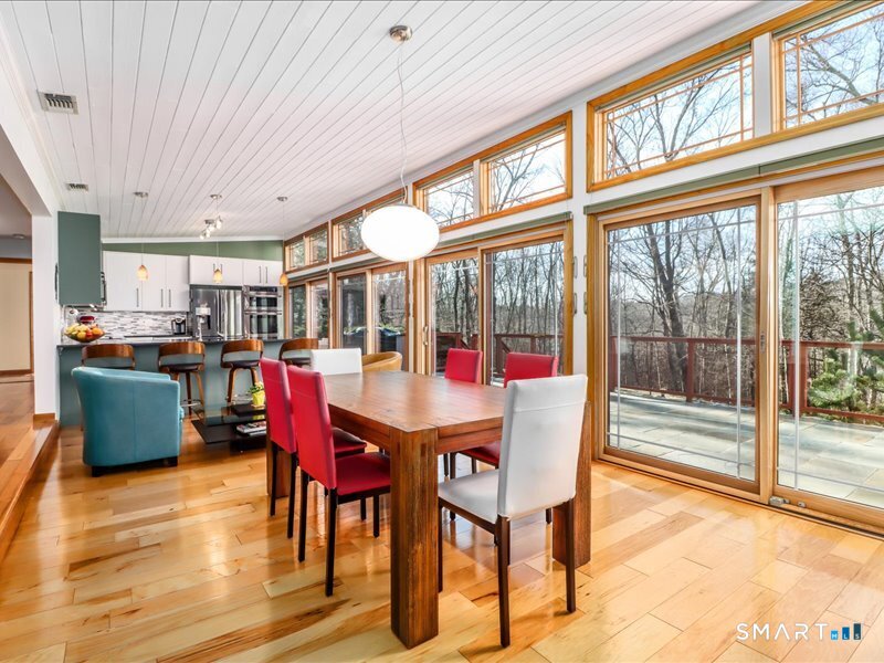 106 East Hunting Ridge Road Stamford, CT 06903 - Photo 3 of 40