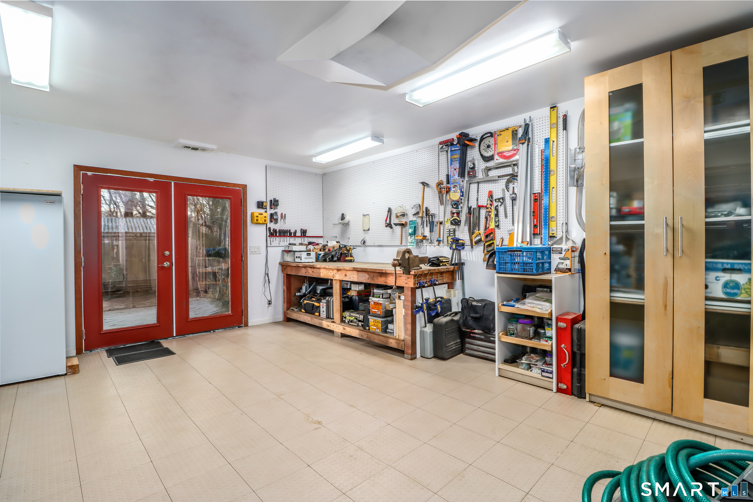 106 East Hunting Ridge Road Stamford, CT 06903 - Photo 31 of 40