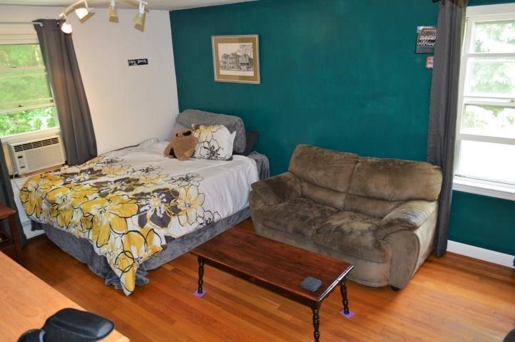 15 Oceanview Road Kennebunk, ME 04043 - Photo 14 of 24 Largest of the 3 first floor bedrooms.