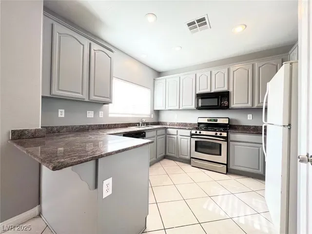 $1,950 | 6299 Maidenhair Fern Court, Las Vegas, NV 89141