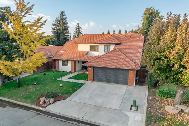 $515,000 | 2094 East El Paso Avenue, Fresno, CA 93720