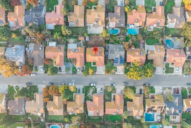 $515,000 | 2094 East El Paso Avenue, Fresno, CA 93720