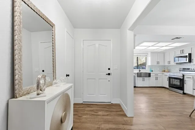 $515,000 | 2094 East El Paso Avenue, Fresno, CA 93720