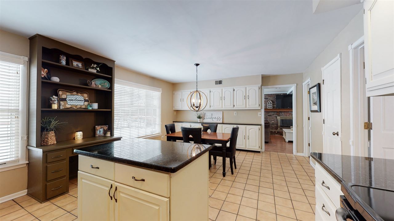 212 East Powell Road Collierville, TN 38017 - Photo 8 of 25 Gallery Image 8