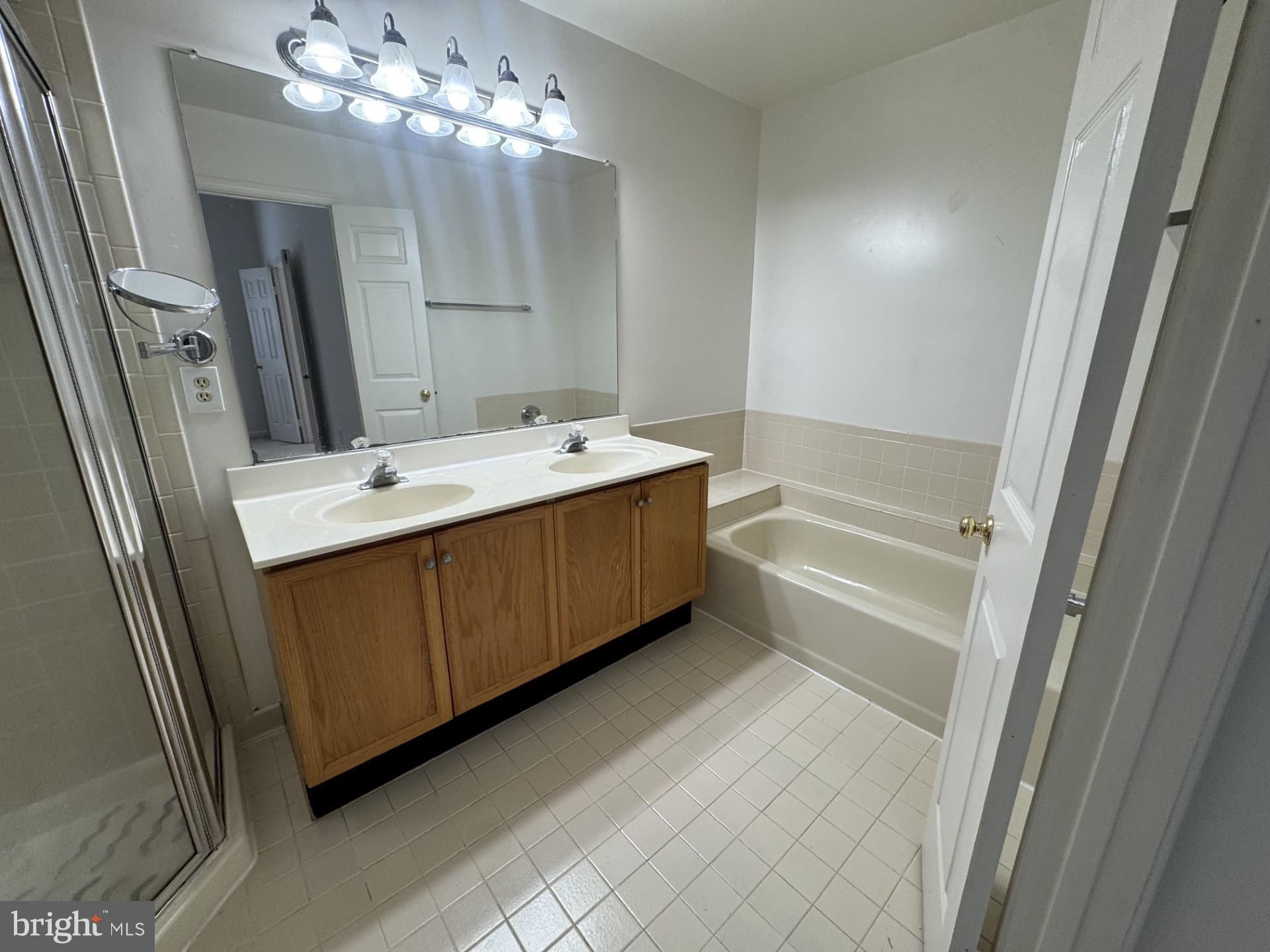 7261 Olde Lantern Way Springfield, VA 22152 - Photo 5 of 27 Gallery Image 5
