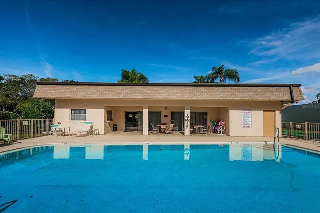 $210,000 | 11511 113th Street, Unit 35E, Largo, FL 33778