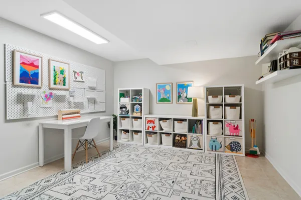 $675,000 | 419 East Drury Lane, Barrington, IL 60010