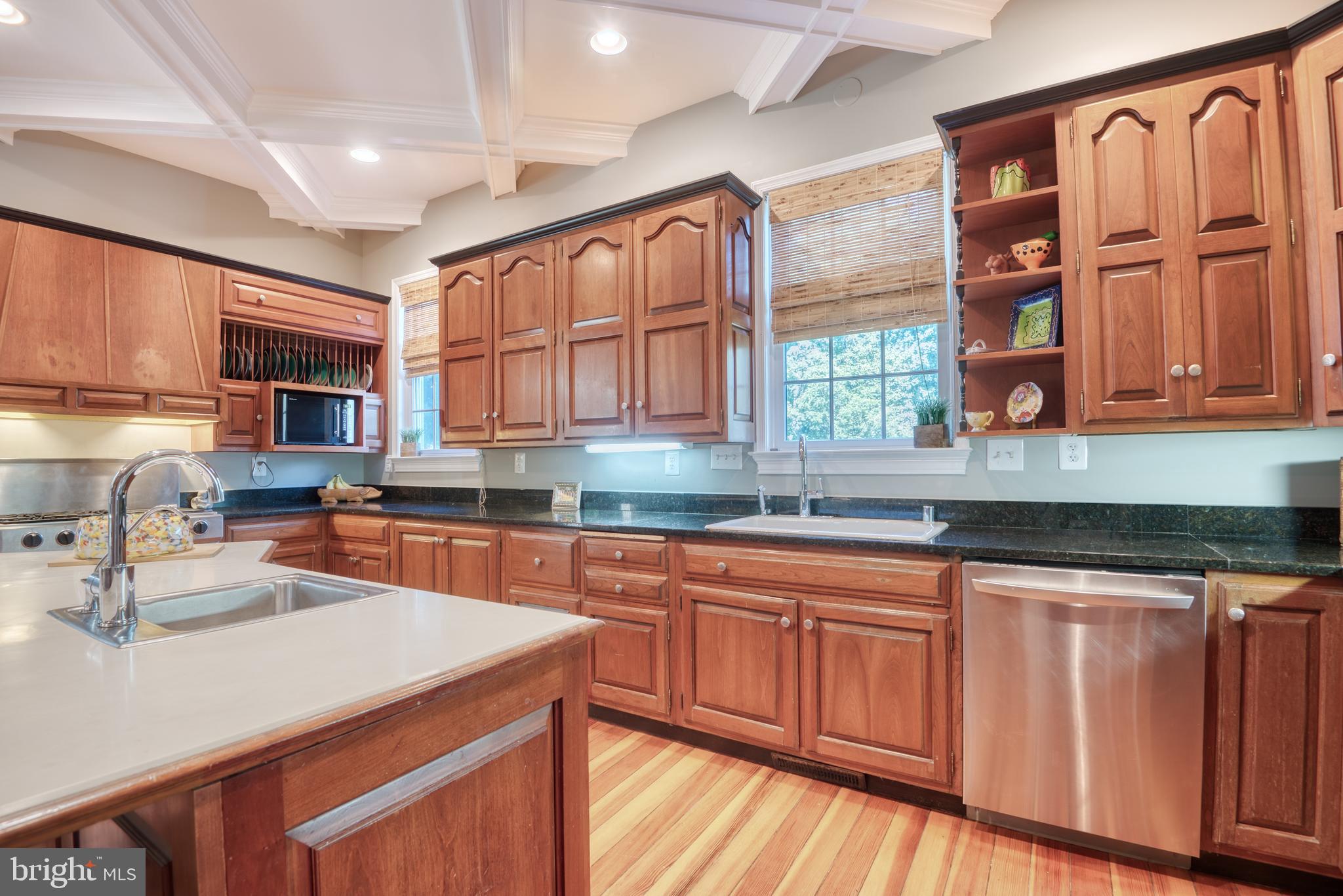 1400 Magers Landing Road Monkton, MD 21111 - Photo 12 of 46 Loads of Custom Cabinetry and Walk in Pantry