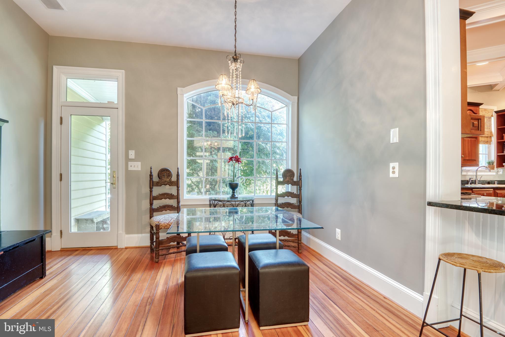 1400 Magers Landing Road Monkton, MD 21111 - Photo 13 of 46 Eating area with outside entrance