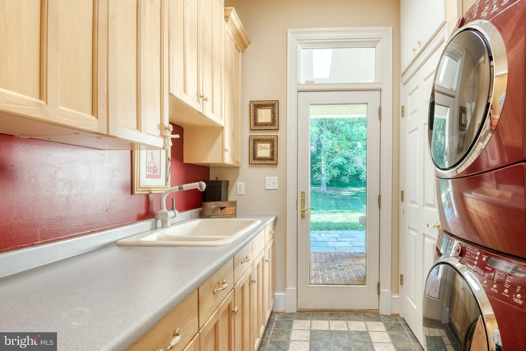 1400 Magers Landing Road Monkton, MD 21111 - Photo 20 of 46 1st floor Laundry with Chute and Storage