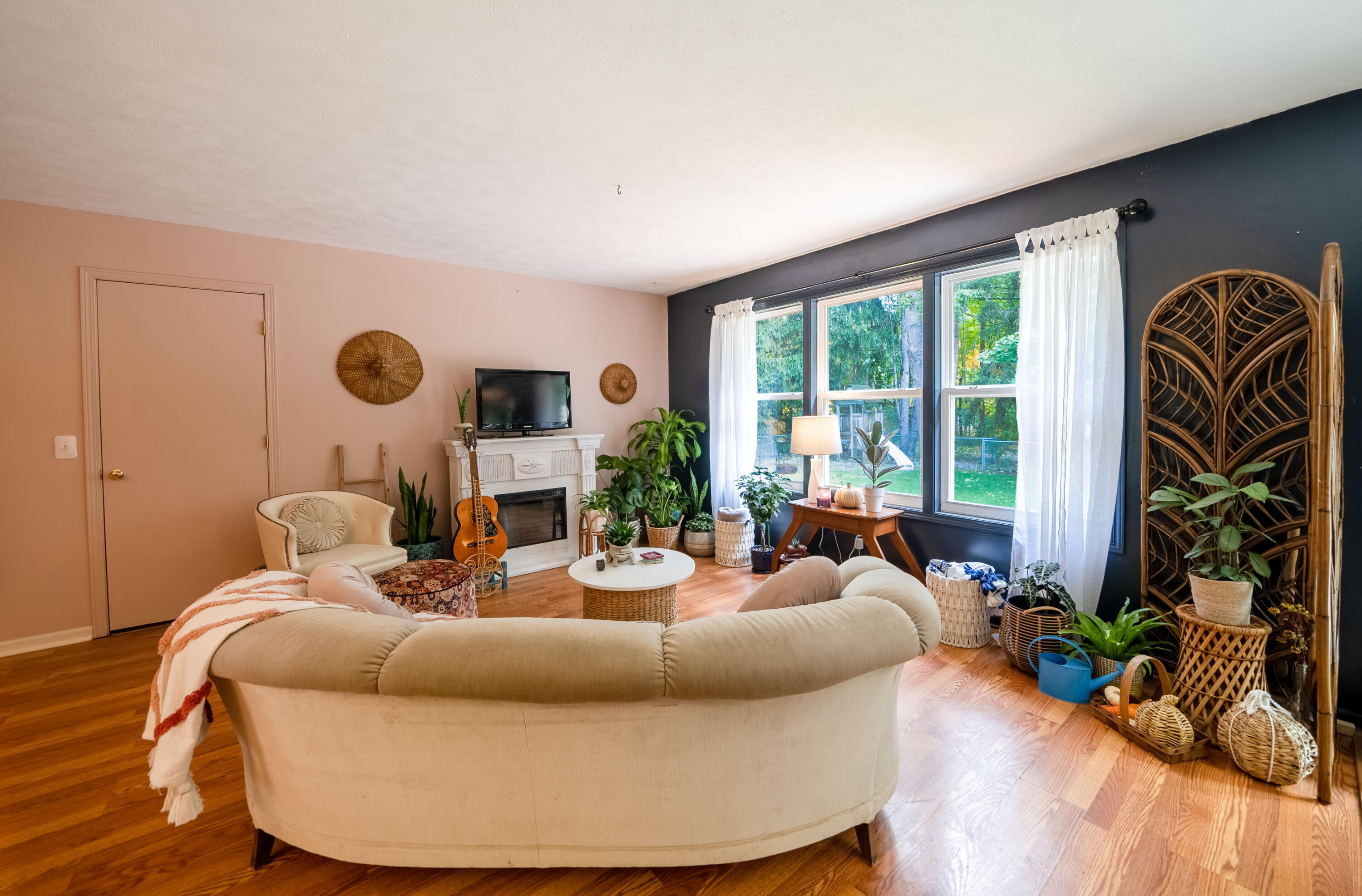 954 Andree Road Muskegon, MI 49445 - Photo 11 of 34 12. Living Room