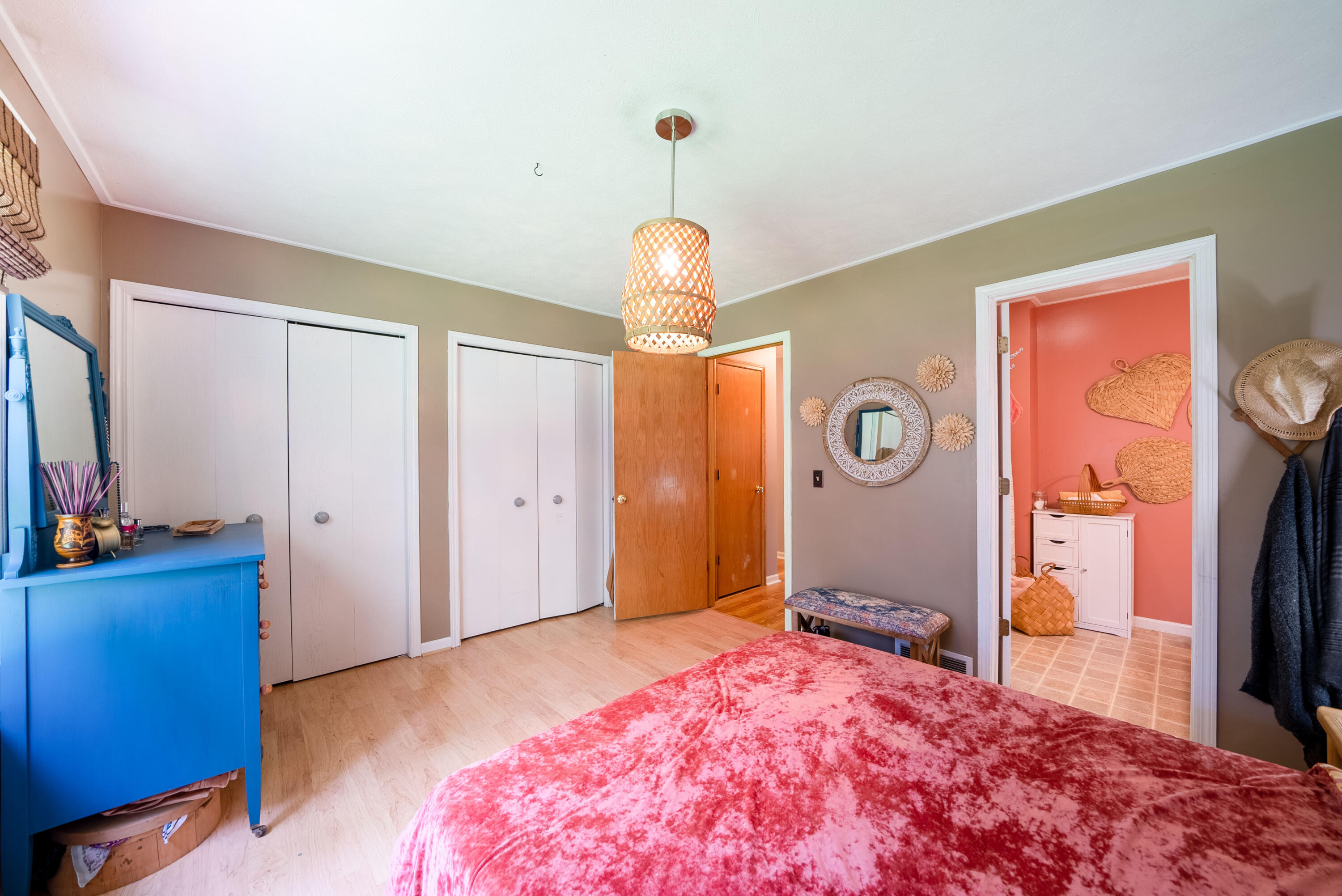 954 Andree Road Muskegon, MI 49445 - Photo 23 of 34 24. Main Bathroom 3