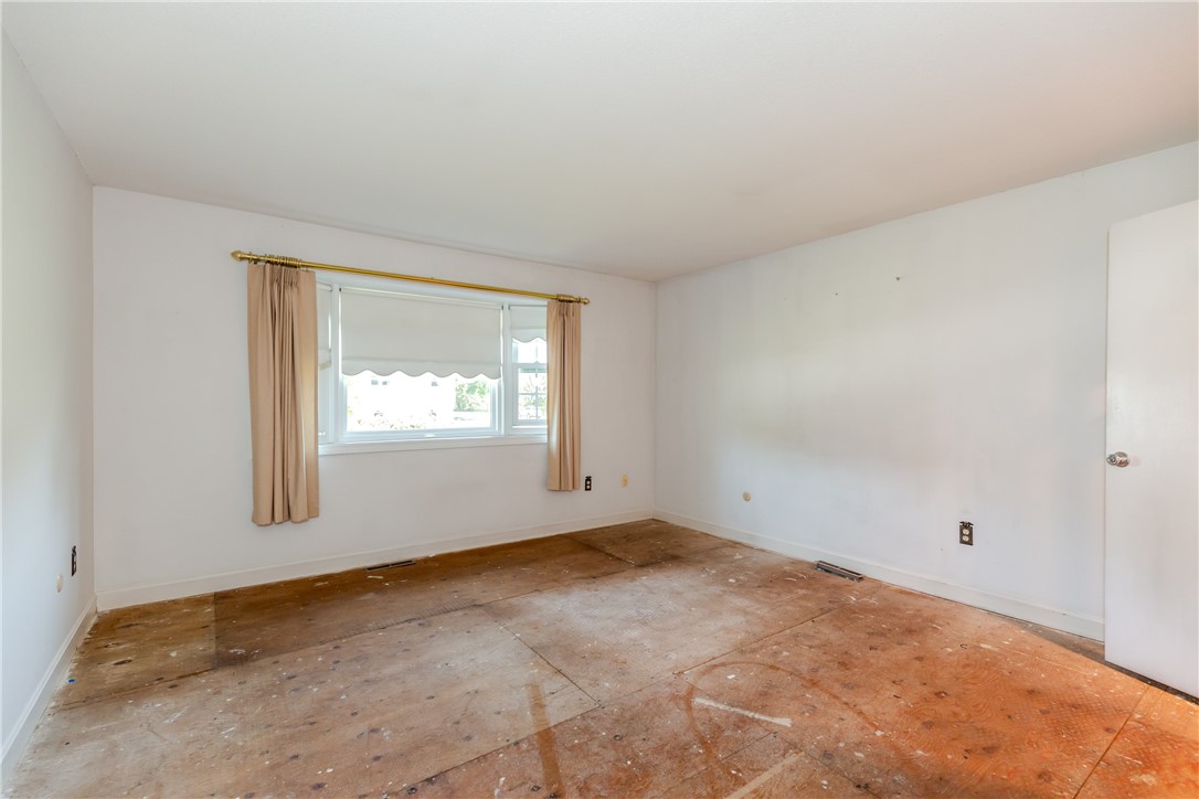 14 Meadow View Drive Smithfield, RI 02917 - Photo 16 of 39 Primary bedroom
