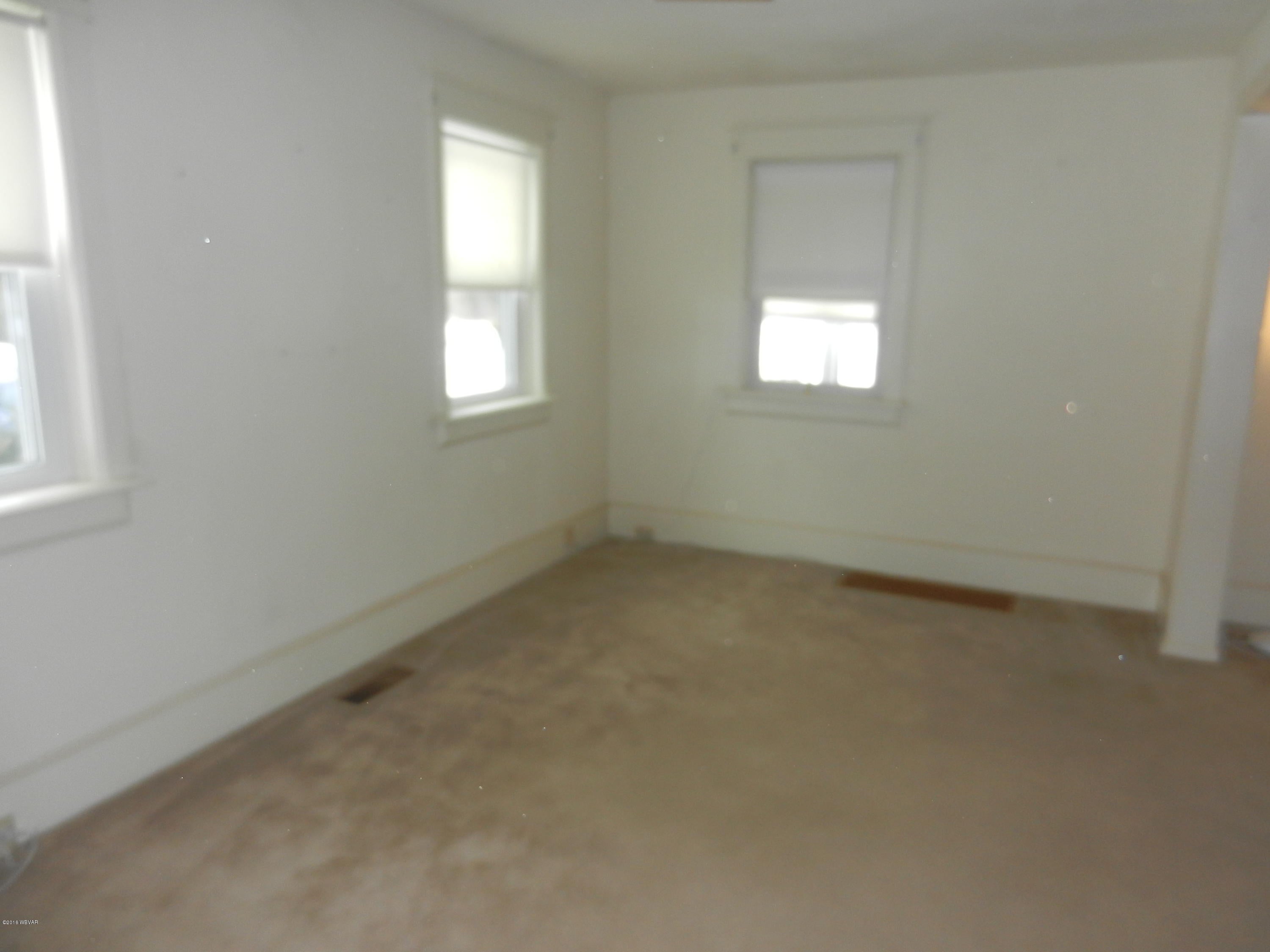 903 Canoe Run Road Jersey Shore, PA 17740 - Photo 12 of 19 Dining room