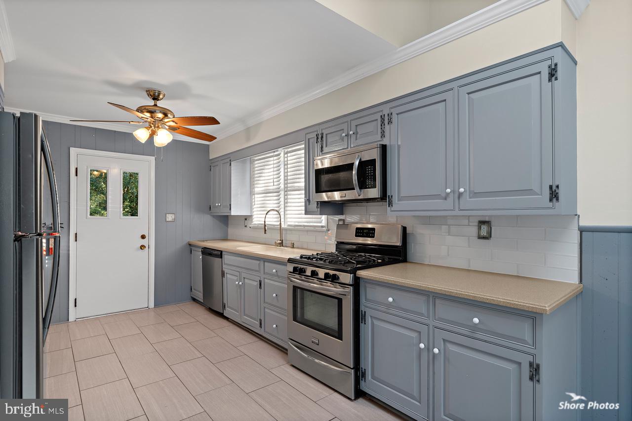 818 East Evesham Road Glendora, NJ 08029 - Photo 4 of 36 Gallery Image 4