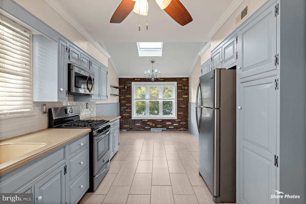 818 East Evesham Road Glendora, NJ 08029 - Photo 7 of 36 Gallery Image 7