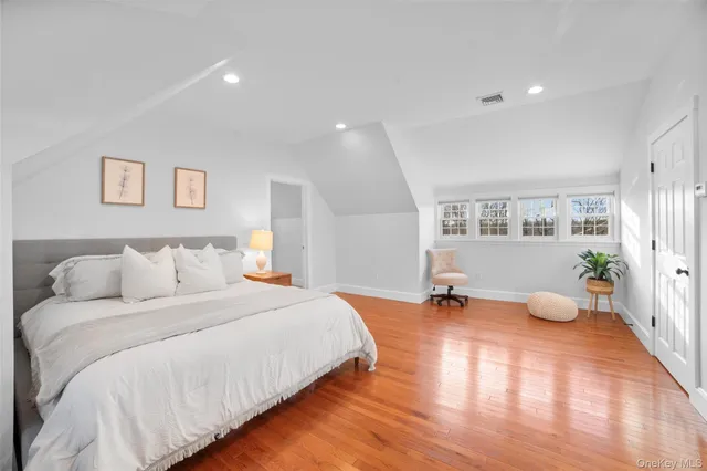 $950,000 | 14 Mark Mead Road, Cross River, NY 10518