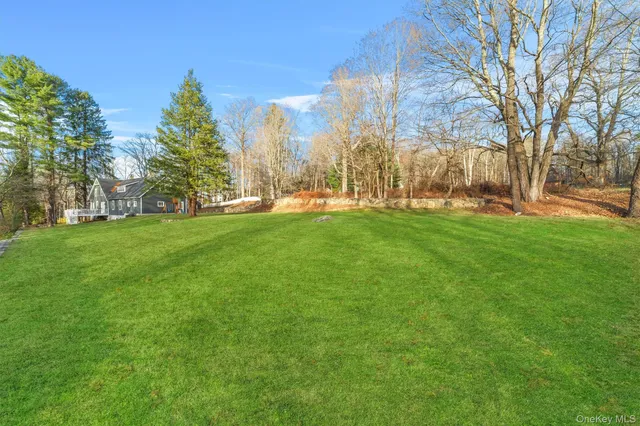 $950,000 | 14 Mark Mead Road, Cross River, NY 10518