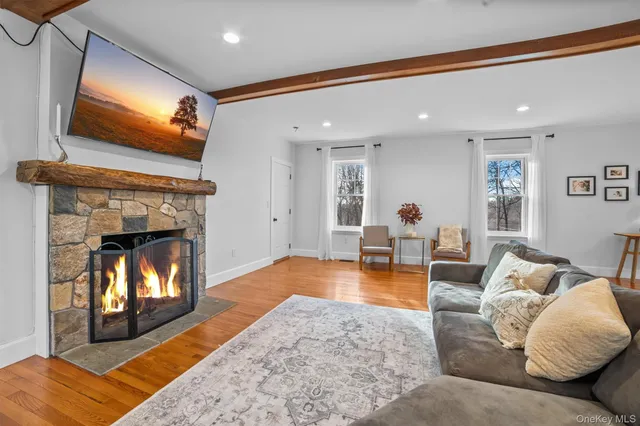 $950,000 | 14 Mark Mead Road, Cross River, NY 10518