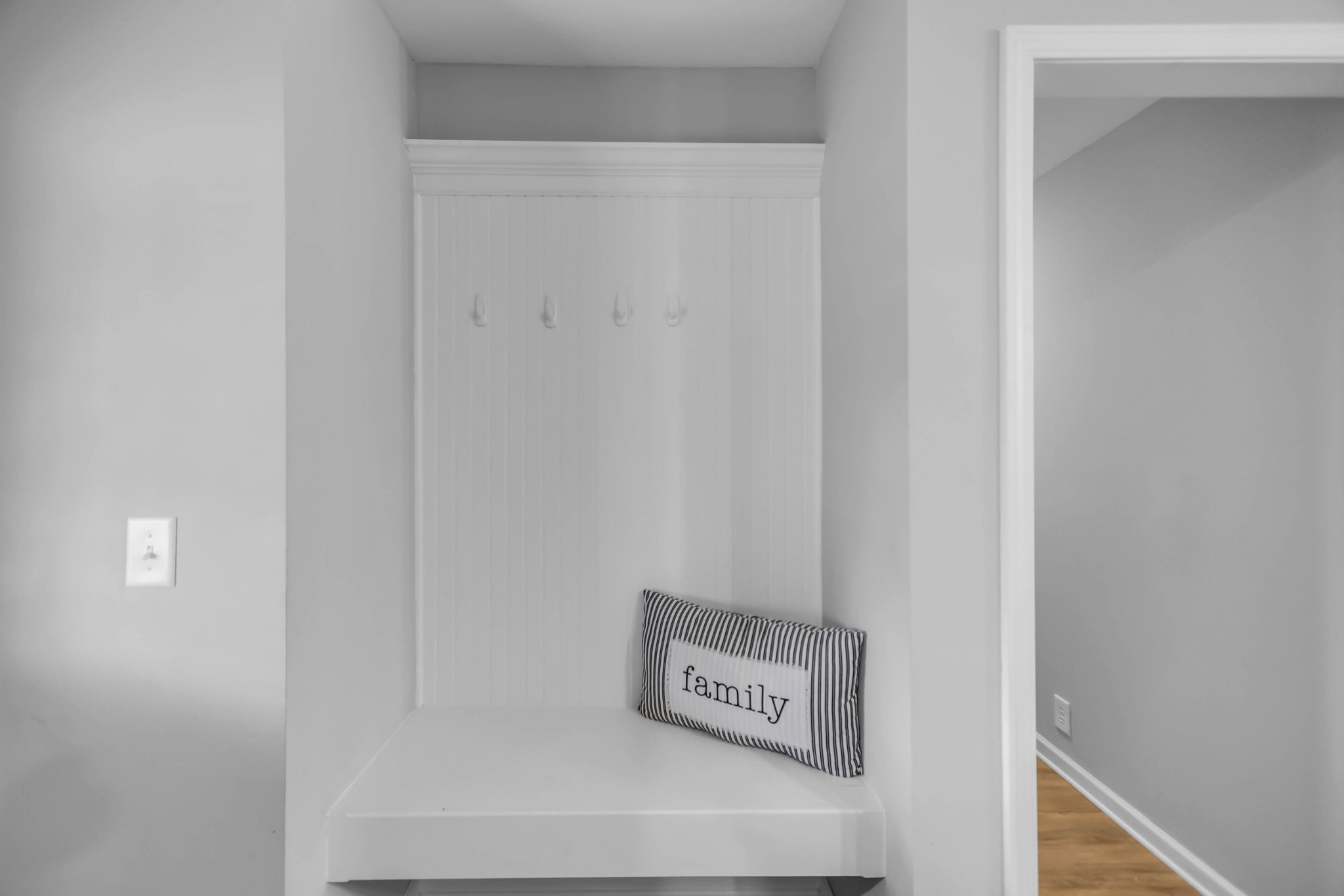 105 Jerry Street Portland, TN 37148 - Photo 4 of 40 a close up of a wall