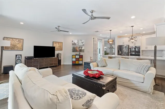 $825,000 | 518 Southwest 9th Street, Unit 518, Fort Lauderdale, FL 33315