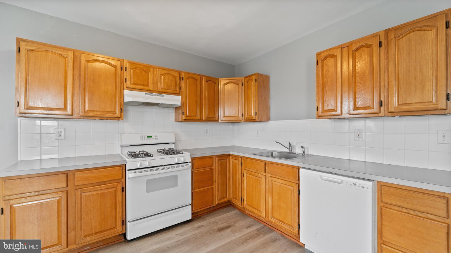203 South Springfield Road Clifton Heights, PA 19018 - Photo 5 of 19