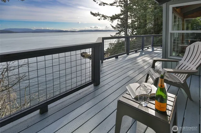 $1,550,000 | 455 Mineral Point Road, Friday Harbor, WA 98250