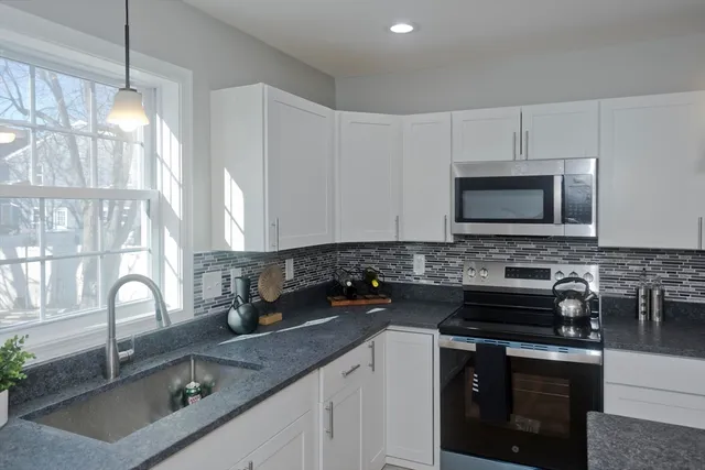 $549,999 | 16-20 Cambridge Street, Springfield, MA 01109