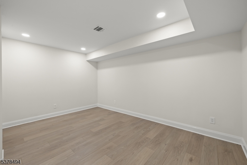 20 Woodfern Road Summit, NJ 07901 - Photo 43 of 46
