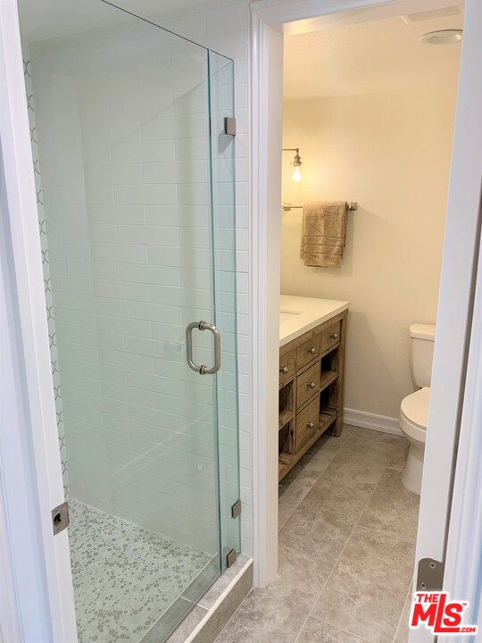 25661 Yucca Valley Road Valencia, CA 91355 - Photo 19 of 33 Gallery Image 19