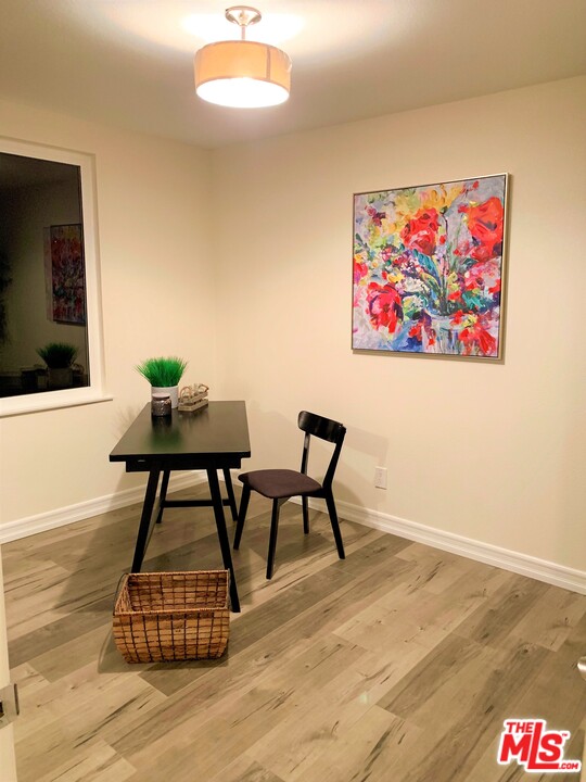 25661 Yucca Valley Road Valencia, CA 91355 - Photo 26 of 33 Gallery Image 26