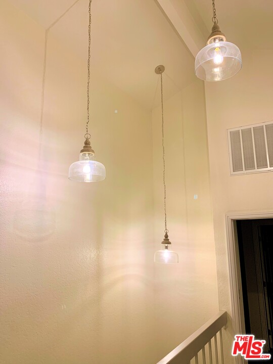 25661 Yucca Valley Road Valencia, CA 91355 - Photo 30 of 33 Gallery Image 30
