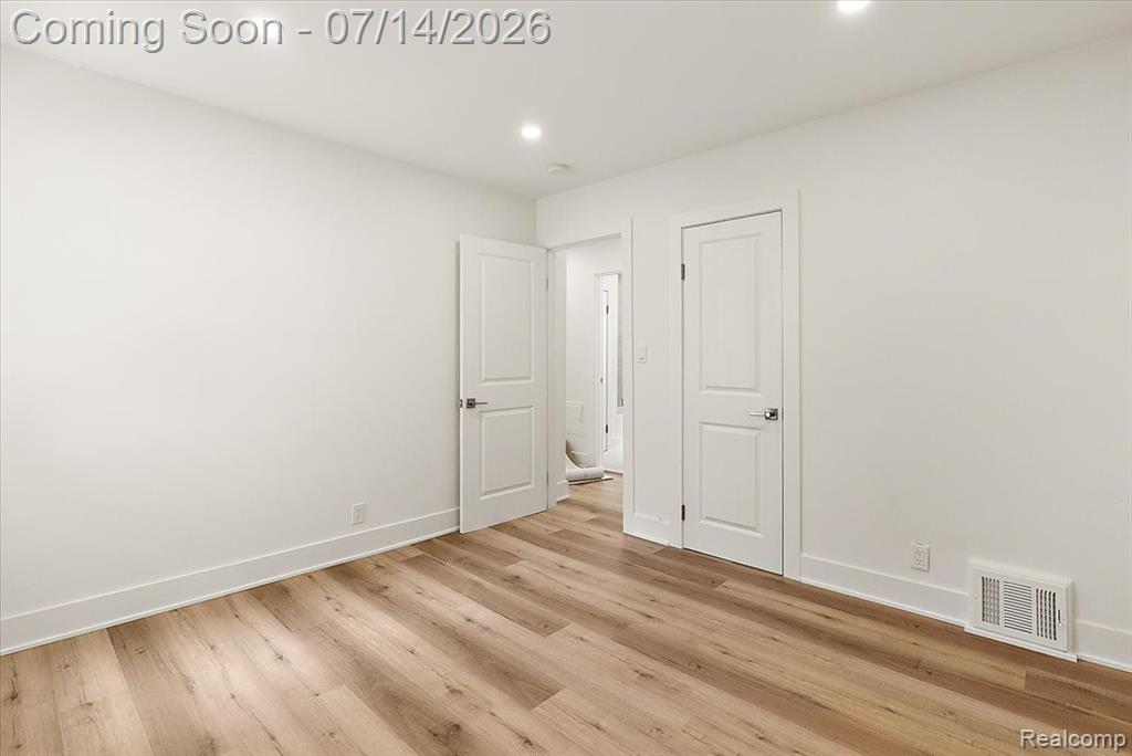 2155 East Eight Mile Road Grosse Pointe, MI 48236 - Photo 23 of 34