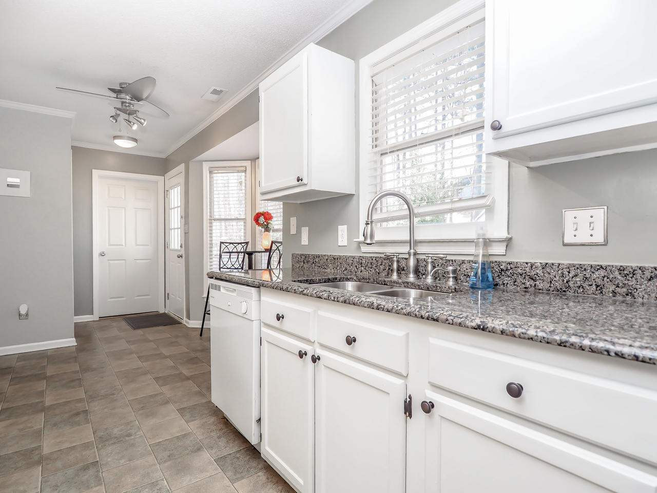 5712 Edgebury Road Raleigh, NC 27613 - Photo 10 of 25 Photo 10