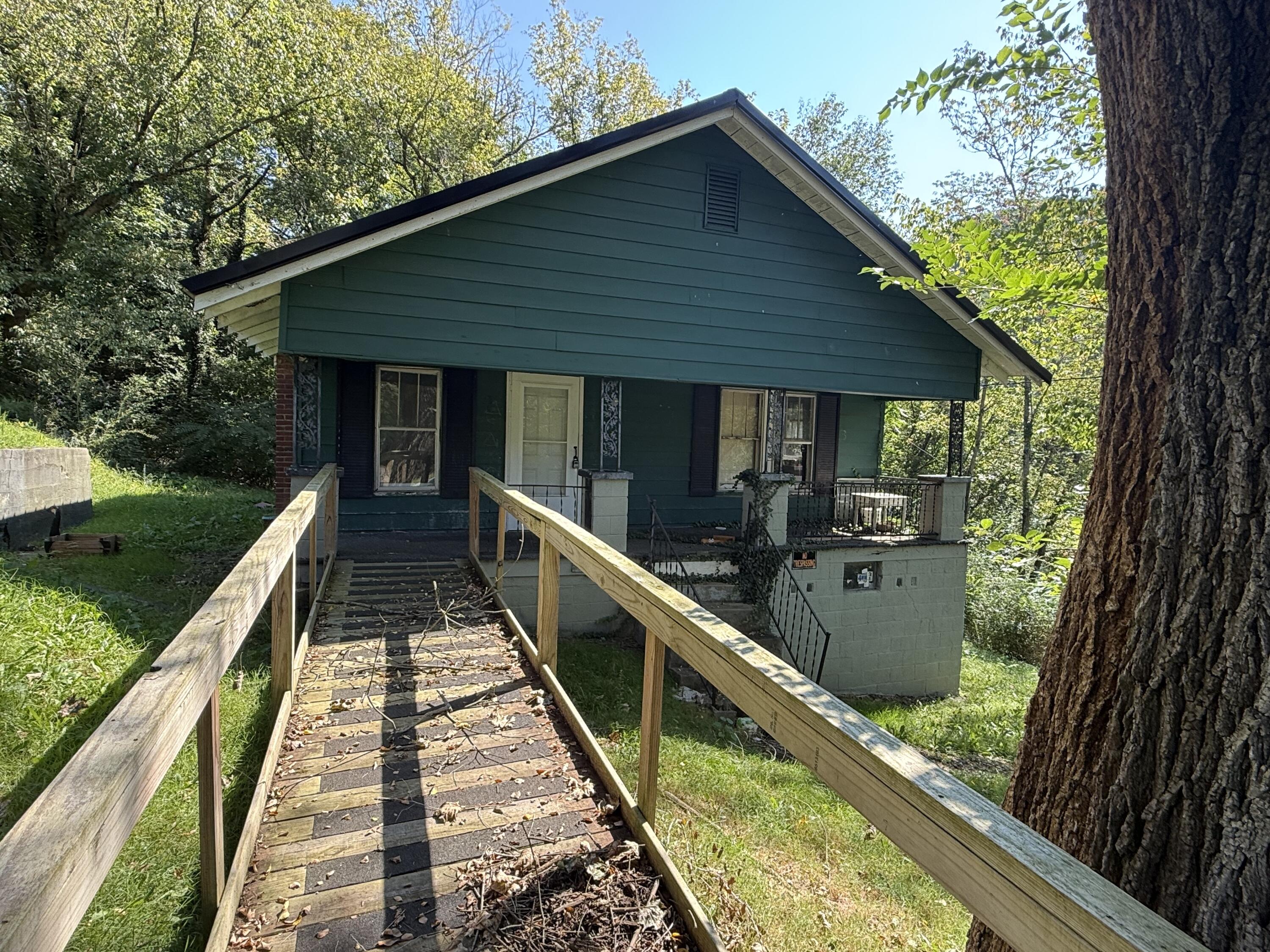 87 Red Wing Road Dayhoit, KY 40824 - Photo 5 of 26 IMG_6336