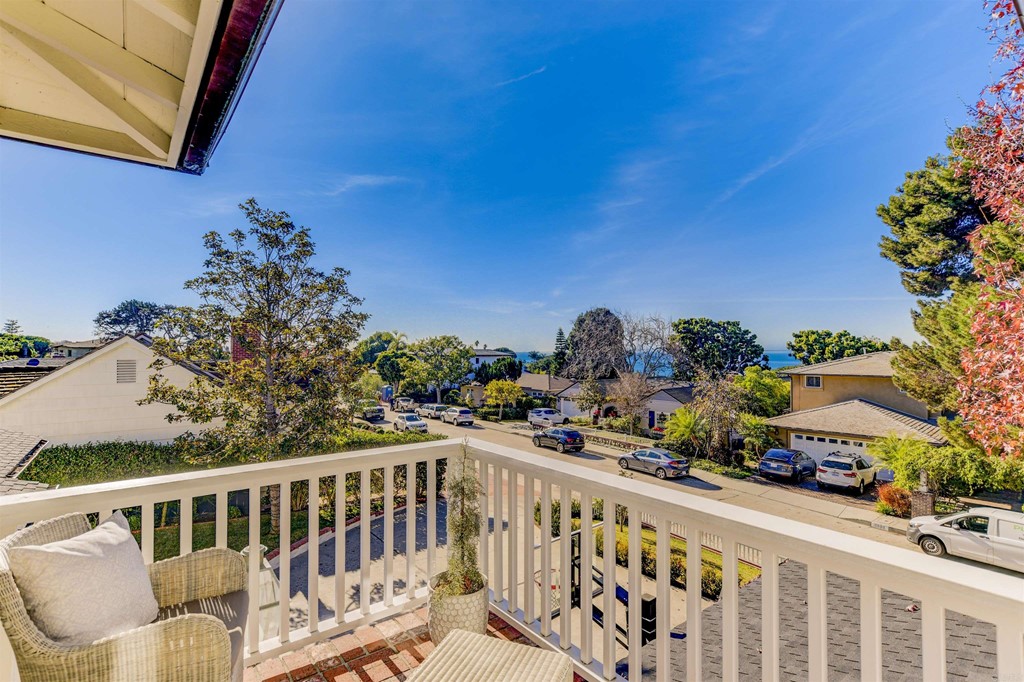 5935 Beaumont Avenue La Jolla, CA 92037 - Photo 13 of 27