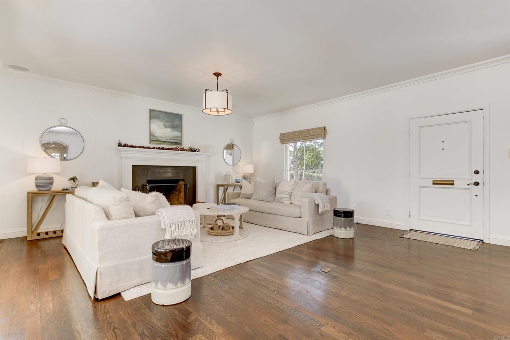 5935 Beaumont Avenue La Jolla, CA 92037 - Photo 3 of 27