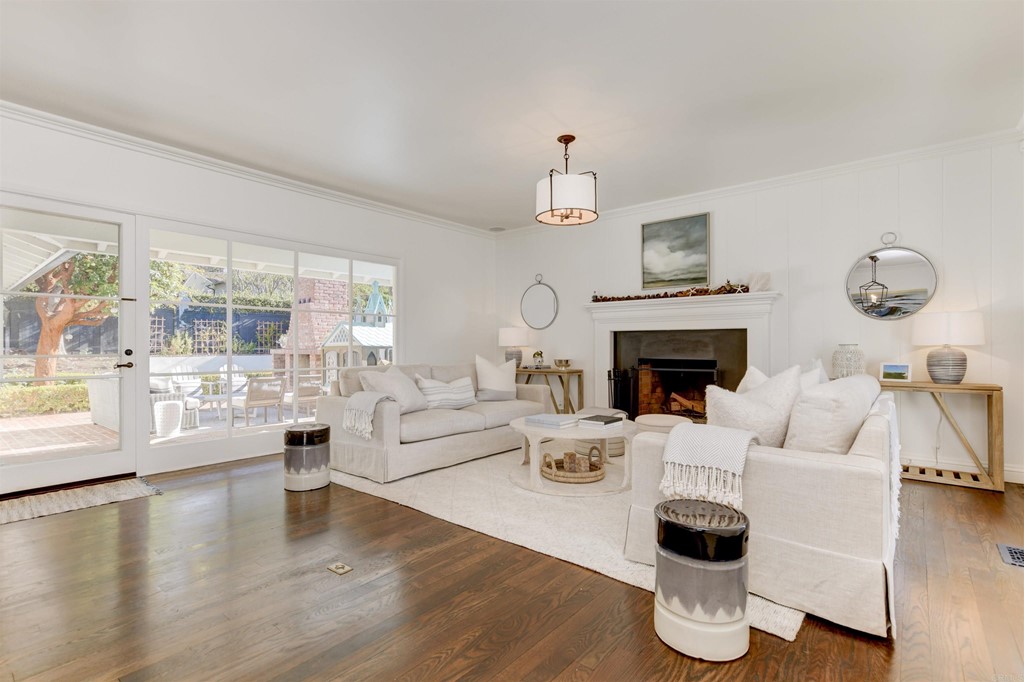 5935 Beaumont Avenue La Jolla, CA 92037 - Photo 4 of 27