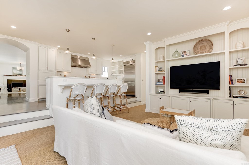 5935 Beaumont Avenue La Jolla, CA 92037 - Photo 9 of 27